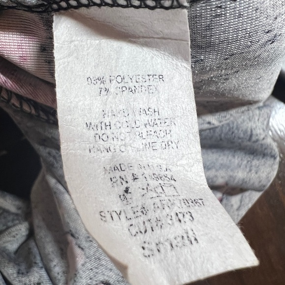 Sadie and Sage Floral Romper size Small - Picture 7 of 7